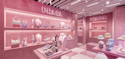 prada pop up sogo.